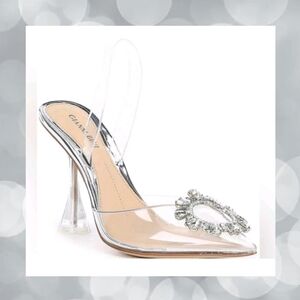 🦋 NEW! Gianni Bini Vivyee Clear Rhinestone Pointed Toe Crystal Clear Heels 🦋